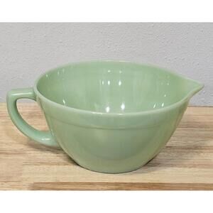 VINTAGE FIRE KING JADEITE BATTER MIXING BOWL POUR SPOUT HANDLE 7.5” DIA